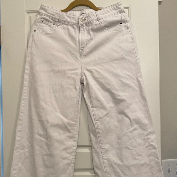 Superdown - Lucy Crop Flare Jeans | White | Size: Small | NWOT/NEW - Picture 9 of 9